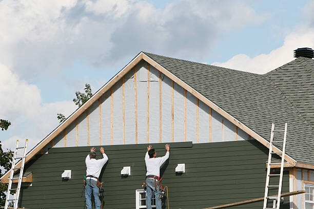 Professional Siding Replacement technician working in Nashville, NC